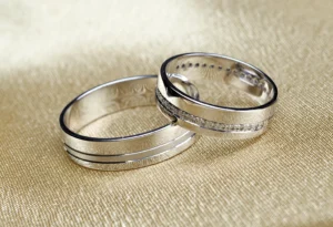 Men’s wedding bands Portsmouth, NH gold and tungsten styles