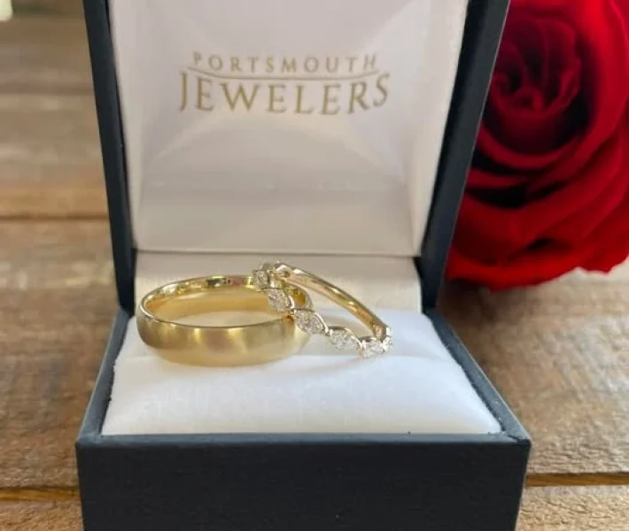 Men's wedding band | Portsmouth Jewelers